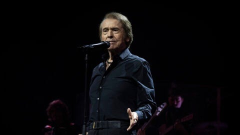 Raphael en su concierto en Madrid