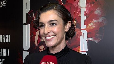 Blanca Romero haciendo declaraciones a la prensa