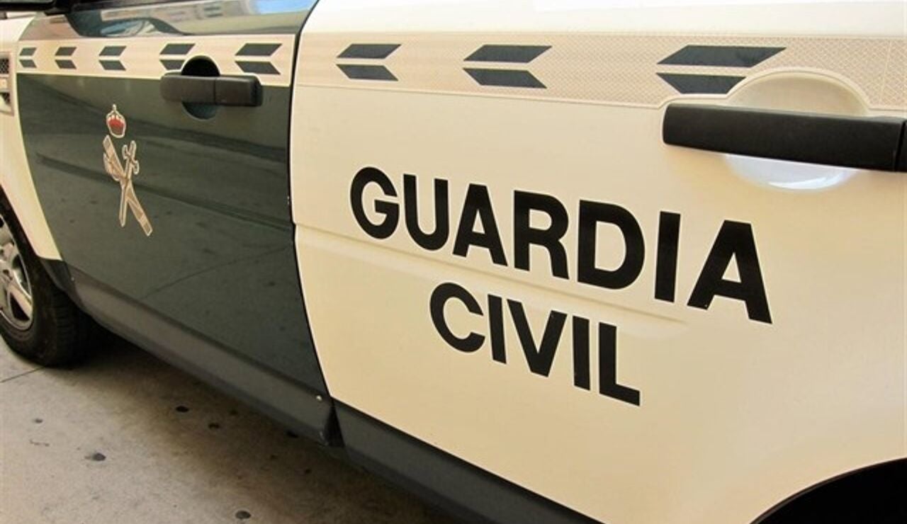Archivo - Veh&iacute;culo de la Guardia Civil (archivo) - 