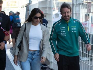 Melissa Jim&eacute;nez y Fernando Alonso esperan su primer hijo