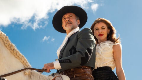 José Luis García-Pérez y Marta Nieto en Berlín y la dama de armiño