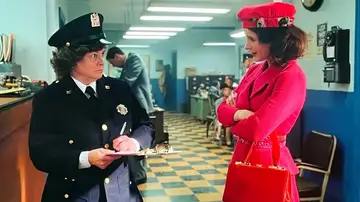 Wenne Alton Davis en la serie The Marvelous Mrs. Maisel Wenne Alton Davis en la serie The Marvelous Mrs. Maisel