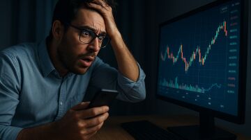 Un hombre preocupado por los vaivenes de la Bolsa