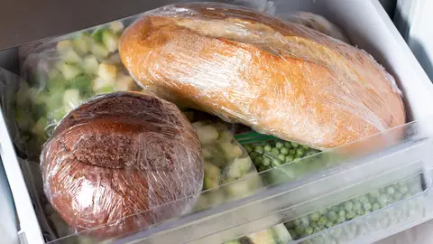 Pan congelado en bolsa de plástico Pan congelado en bolsa de plástico