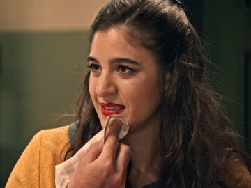 David sorprende a Carmen y ambos hablan de lo que hubiera pasado si no hubiesen roto su relaci&oacute;n 