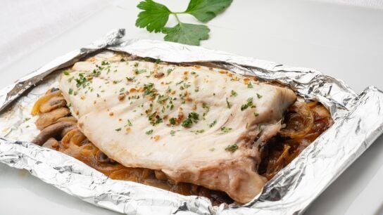 Papillote de lubina con champi&ntilde;ones, de Karlos Argui&ntilde;ano: "Se hace en muy poco tiempo y mantiene todos los jugos"