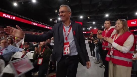 Dimite Javier Izquierdo, miembro de la Ejecutiva Federal del PSOE, en pleno esc&aacute;ndalo de denuncias por acoso