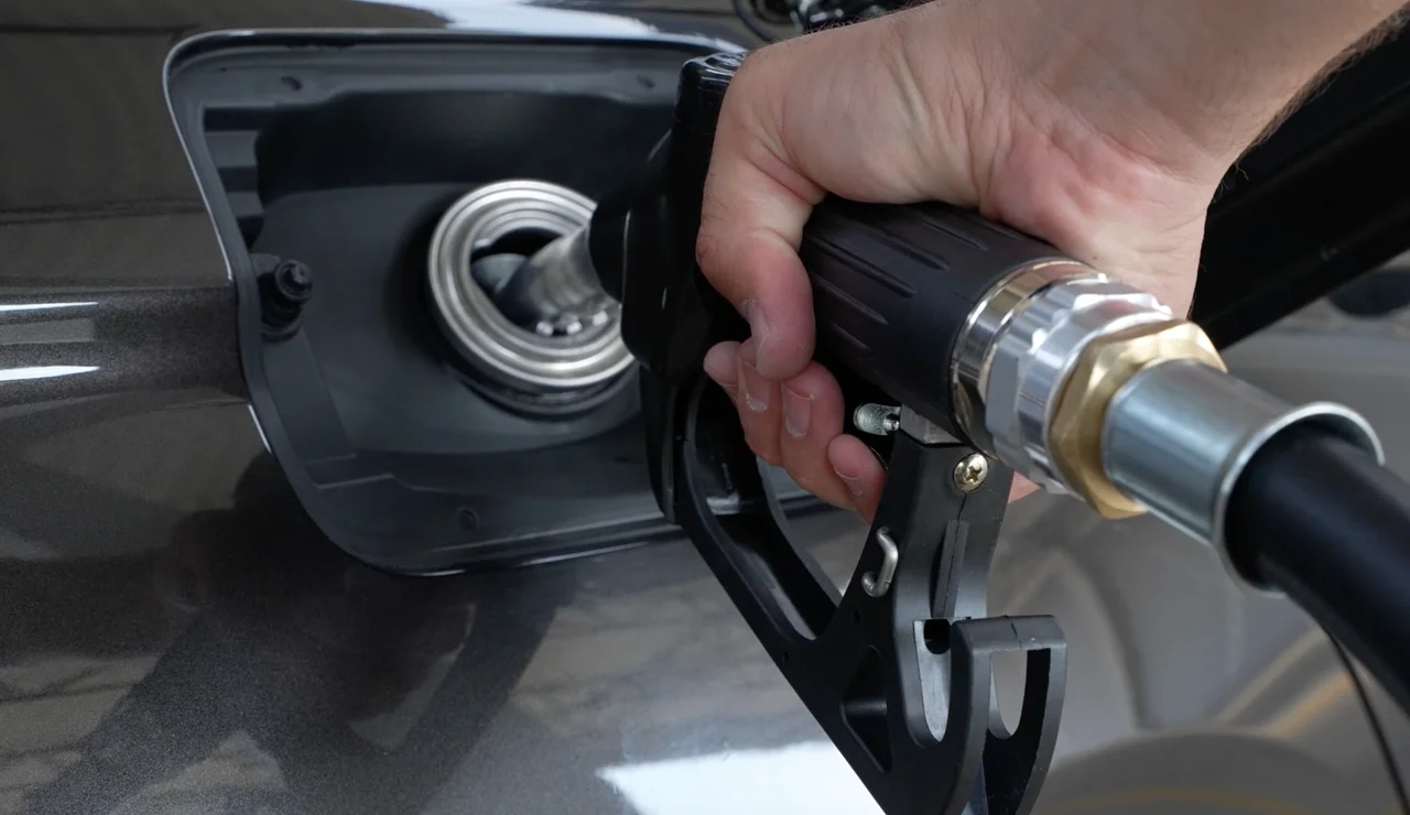 Surtidor de combustible