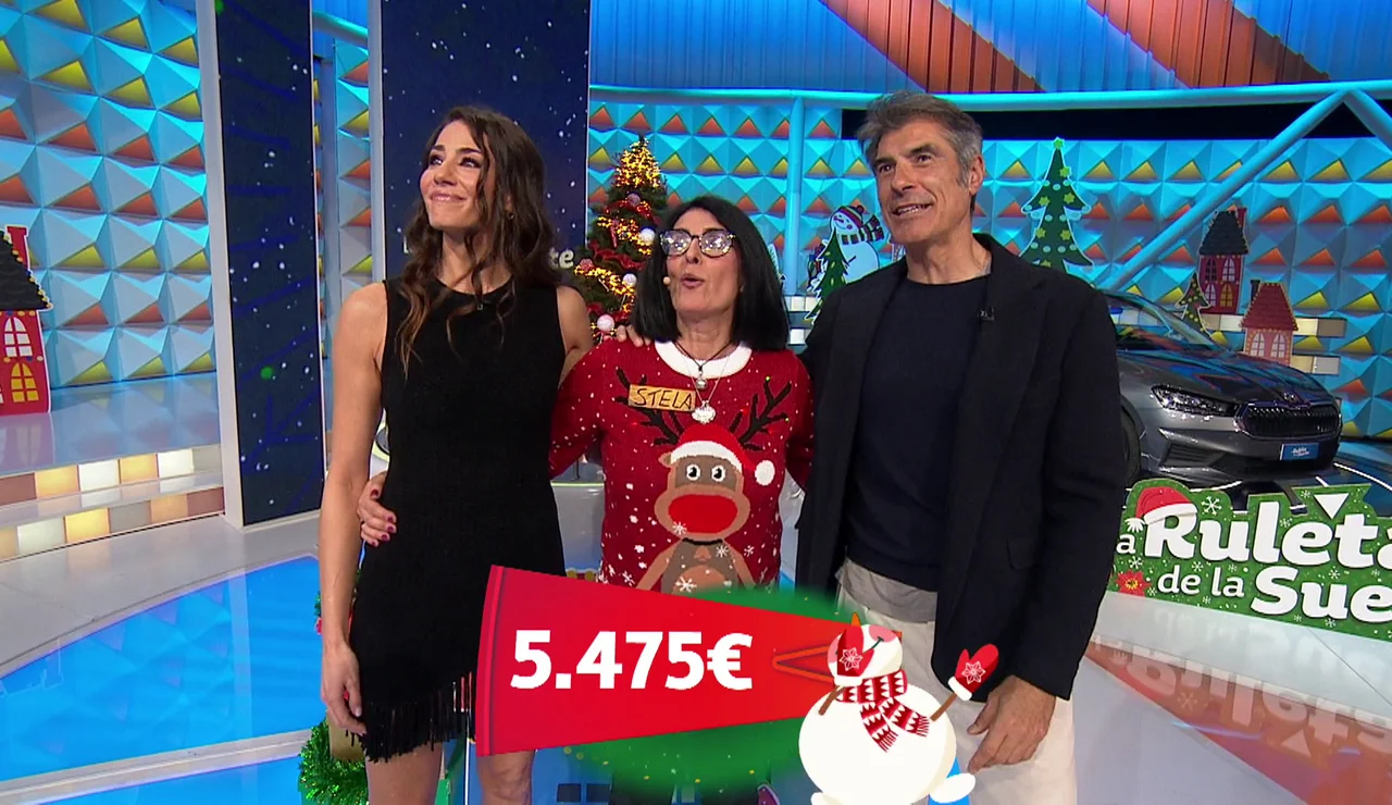 Stela se lleva 5.475 euros y un superregalo navideño en La ruleta de la suerte