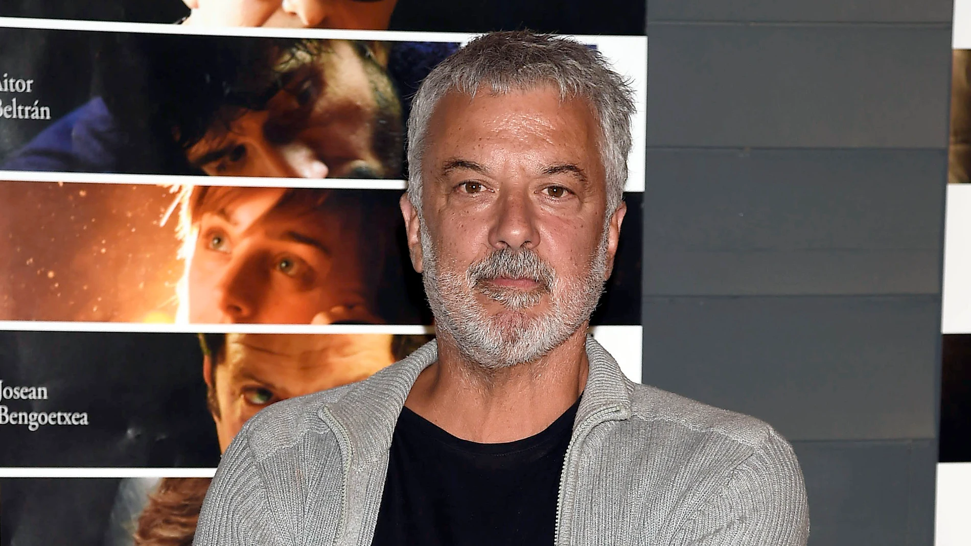 L ACTOR ADOLFO FERNANDEZ DURANTE LA PREMIER DE LA PELICULA " LOS TONTOS Y LOS ESTUPIDOS " L ACTOR ADOLFO FERNANDEZ DURANTE LA PREMIER DE LA PELICULA " LOS TONTOS Y LOS ESTUPIDOS "