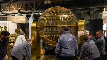 Este es el número premiado con el Gordo de la Lotería de Navidad el año en que naciste Este es el número premiado con el Gordo de la Lotería de Navidad el año en que naciste