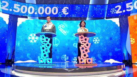El bote de Pasapalabra llega a 2.500.000 euros: así sueñan Manu y Rosa con el premio El bote de Pasapalabra llega a 2.500.000 euros: así sueñan Manu y Rosa con el premio