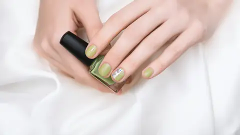 Manicura verde Manicura verde