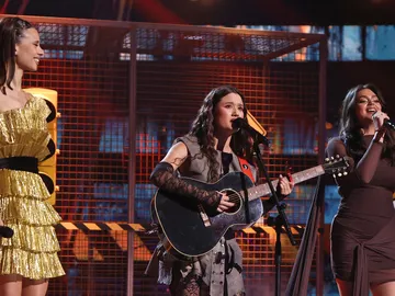 La actuación de Joaquina con las semifinalistas de Malú conquista al público La actuación de Joaquina con las semifinalistas de Malú conquista al público