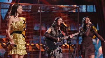 La actuación de Joaquina con las semifinalistas de Malú conquista al público La actuación de Joaquina con las semifinalistas de Malú conquista al público