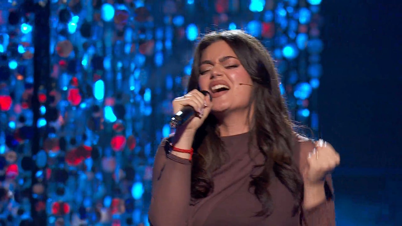 Victoria cautiva con Carlos Rivera