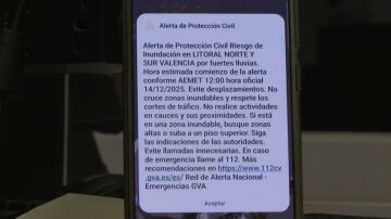 Emergencias envía un mensaje Es-Alert a los móviles por riesgo de inundaciones en Valencia y activa la alerta roja por lluvias Emergencias envía un mensaje Es-Alert a los móviles por riesgo de inundaciones en Valencia y activa la alerta roja por lluvias