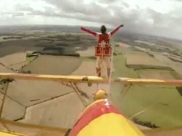 Ainhoa Sánchez haciendo una acrobacia