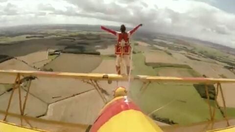 Ainhoa S&aacute;nchez haciendo una acrobacia