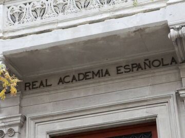 Fachada de la Real Academia Espa&ntilde;ola