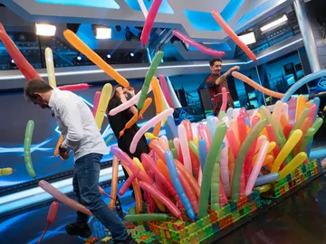 Una orquesta con globos: Marron sorprende a Malú con un insólito experimento musical en El Hormiguero Una orquesta con globos: Marron sorprende a Malú con un insólito experimento musical en El Hormiguero