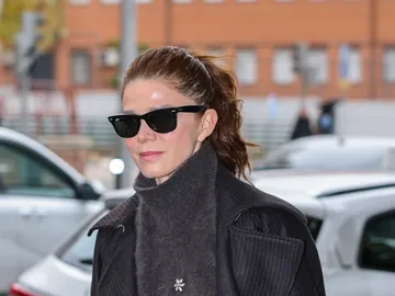 Juana Acosta en el funeral de Héctor Alterio Juana Acosta en el funeral de Héctor Alterio