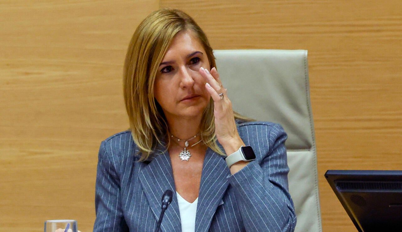 La exconsellera valenciana de Justicia e Interior Salom&eacute; Pradas durante su comparecencia en la comisi&oacute;n del Congreso sobre la dana/ EFE/ Javier Liz&oacute;n