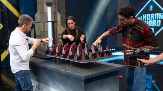 "&iexcl;Qu&eacute; fuerte!": Mal&uacute;, impresionada con el m&aacute;gico experimento de Marron
