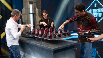 "&iexcl;Qu&eacute; fuerte!": Mal&uacute;, impresionada con el m&aacute;gico experimento de Marron