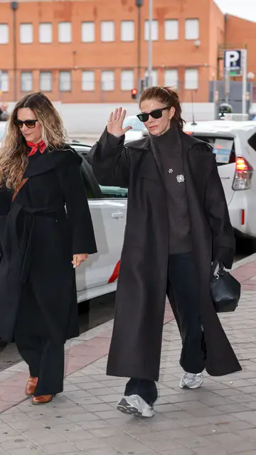 Juana Acosta llega al tanatorio de Héctor Alterio Juana Acosta llega al tanatorio de Héctor Alterio