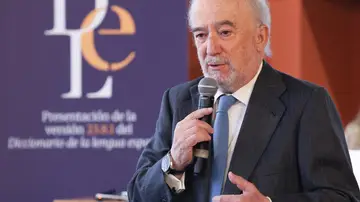 El director de la Real Academia Española, Santiago Muñoz Machado, interviene durante la presentación de la versión 23.8.1 del Diccionario de la lengua española, en la Real Academia Española El director de la Real Academia Española, Santiago Muñoz Machado, interviene durante la presentación de la versión 23.8.1 del Diccionario de la lengua española, en la Real Academia Española
