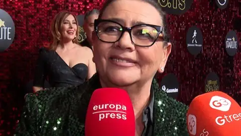 María del Monte y Rosario Mohedano atendiendo a la prensa María del Monte y Rosario Mohedano atendiendo a la prensa