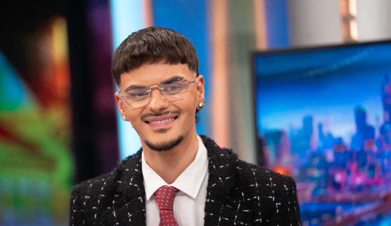 Abraham Mateo recuerda uno de los episodios más duros de su infancia: "Cada día, pasar por ese pasillo era horrible"