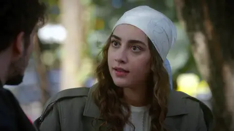 Seren le pone el divorcio delante a Uras y él se niega a firmar: “Nunca me separaré de ti” Seren le pone el divorcio delante a Uras y él se niega a firmar: “Nunca me separaré de ti”