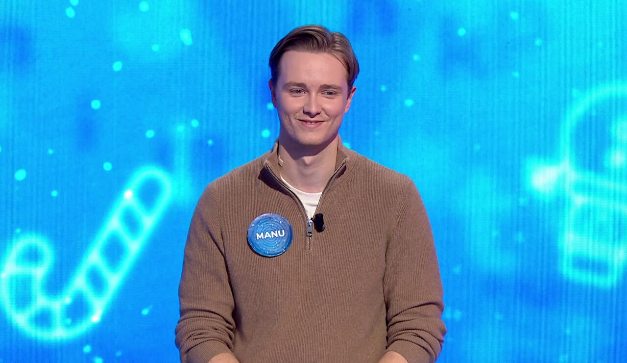 El gui&ntilde;o navide&ntilde;o de Manu en su poema de despedida a los invitados: &ldquo;Me han dado ganas de cantar &lsquo;Andy, la marimorena&rsquo;&rdquo;