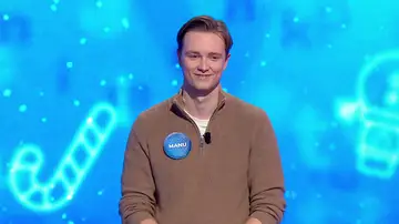 El guiño navideño de Manu en su poema de despedida a los invitados: “Me han dado ganas de cantar ‘Andy, la marimorena’” El guiño navideño de Manu en su poema de despedida a los invitados: “Me han dado ganas de cantar ‘Andy, la marimorena’”