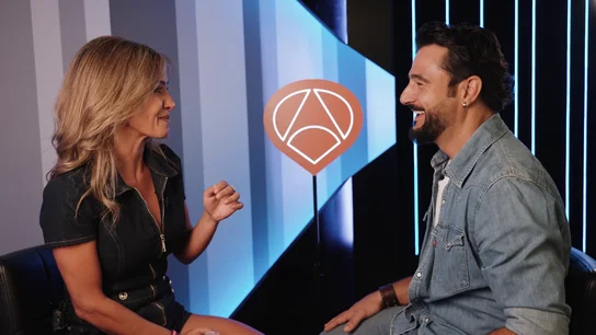 "¡Qué bien lo estás haciendo!": Paula Prendes y Antonio Velázquez ponen a prueba su conexión mental en un divertido juego "¡Qué bien lo estás haciendo!": Paula Prendes y Antonio Velázquez ponen a prueba su conexión mental en un divertido juego