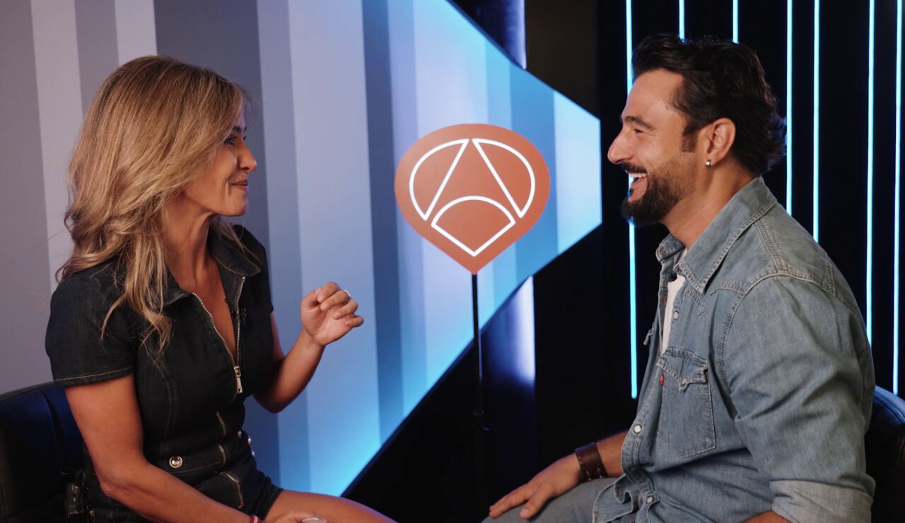 "&iexcl;Qu&eacute; bien lo est&aacute;s haciendo!": Paula Prendes y Antonio Vel&aacute;zquez ponen a prueba su conexi&oacute;n mental en un divertido juego