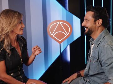 "&iexcl;Qu&eacute; bien lo est&aacute;s haciendo!": Paula Prendes y Antonio Vel&aacute;zquez ponen a prueba su conexi&oacute;n mental en un divertido juego