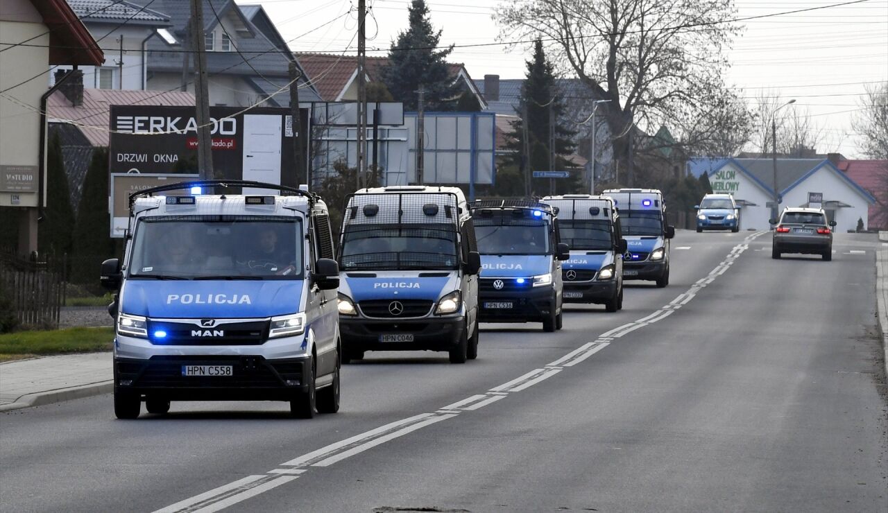 Furgones policiales polacos