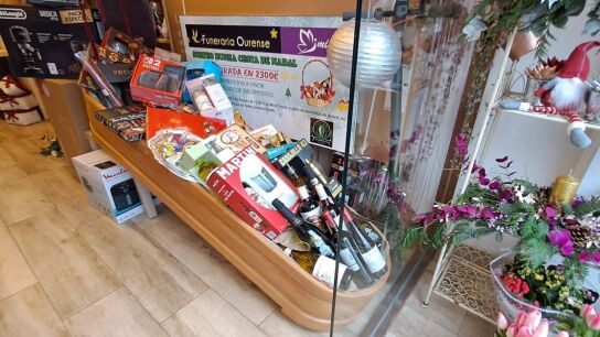 Cesta de Navidad en un ata&uacute;d