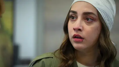 La decisión que lo cambia todo para Seren: suspendida mientras el hospital investiga el escándalo La decisión que lo cambia todo para Seren: suspendida mientras el hospital investiga el escándalo