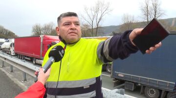 La frontera se ha cerrado a camiones ante los cortes provocados por los ganaderos galos