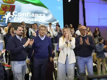 Feijóo retoma este martes su agenda electoral con actos en Zahínos y Jerez de los Caballeros (Badajoz) Feijóo retoma este martes su agenda electoral con actos en Zahínos y Jerez de los Caballeros (Badajoz)