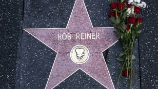 Tributo a Rob Reiner en su estrella de la fama en Hollywood