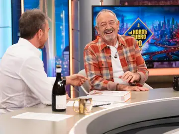 Karlos Arguiñano revela a Pablo Motos su secreto para mantenerse joven: "Sales absolutamente relajado" Karlos Arguiñano revela a Pablo Motos su secreto para mantenerse joven: "Sales absolutamente relajado"