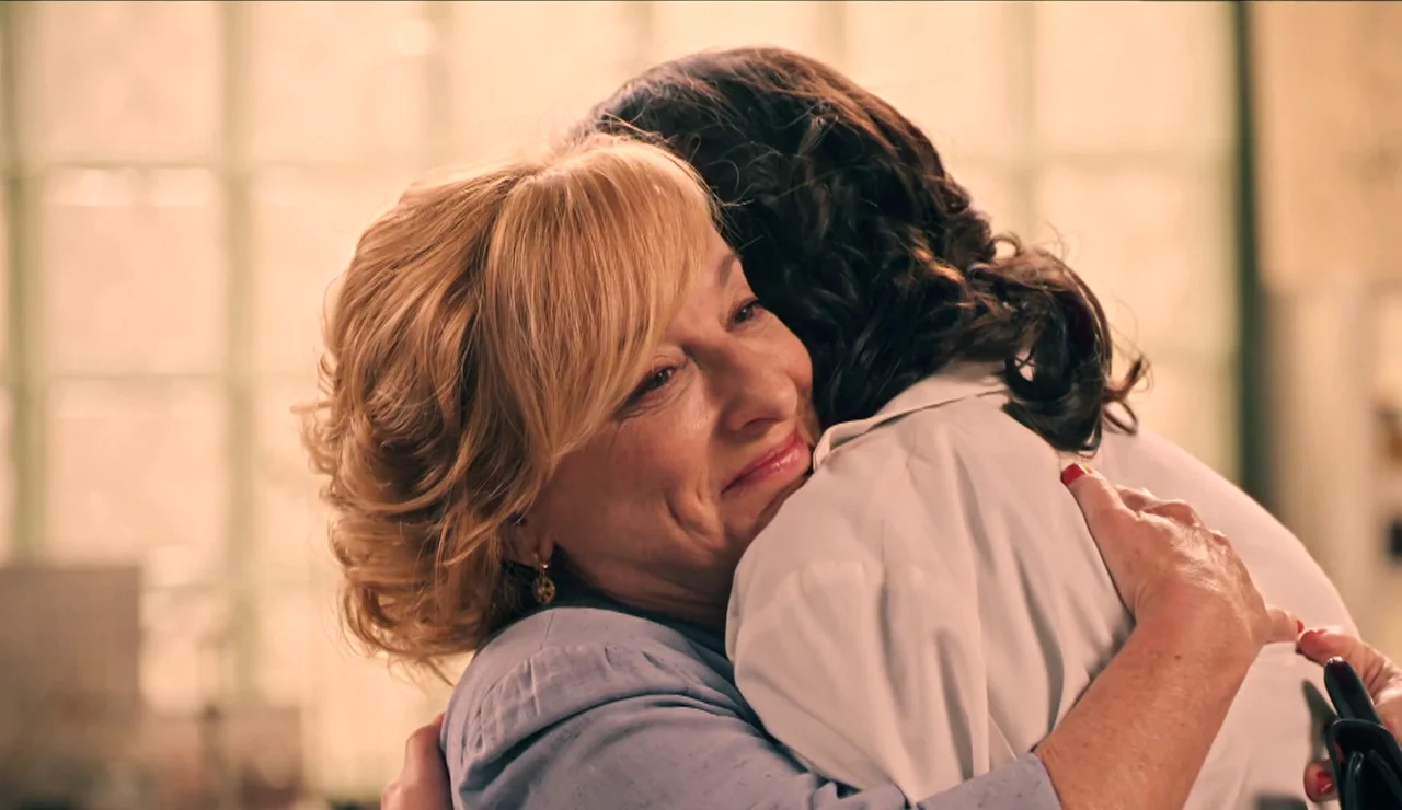 Reencuentro entre madre e hija: Irene se presenta en la colonia para visitar a Cristina