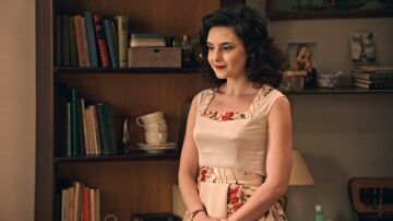 Cap&iacute;tulo 461 de Sue&ntilde;os de libertad; 19 de diciembre: Maripaz acompa&ntilde;a a do&ntilde;a Clara a recoger el premio de la casa cuna 