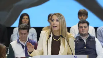 María Guardiola en un meeting María Guardiola en un meeting