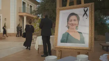 Funeral de Mónica Funeral de Mónica